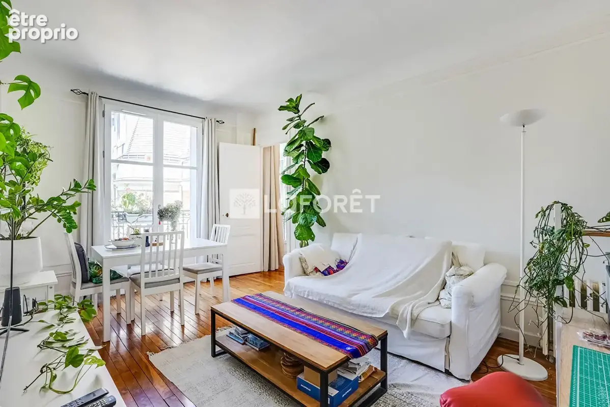Square La Fontaine / Appartement 2 pièces de 50 m² /Vendu loué - photo 3