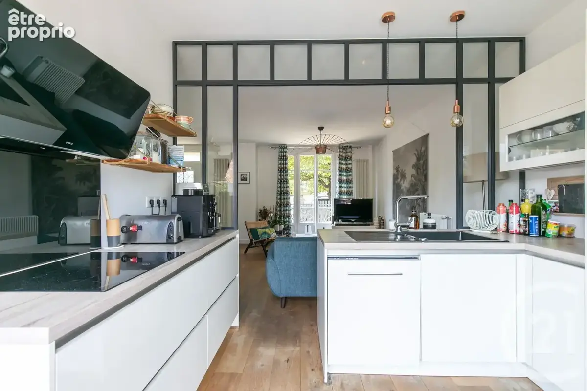 Maison 114 m² à Saint-Maur-Des-Fosses  - photo 2