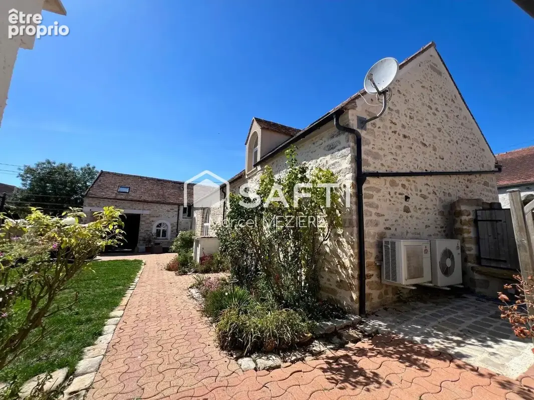 Photo 1 - Maison à LA GRANDE-PAROISSE