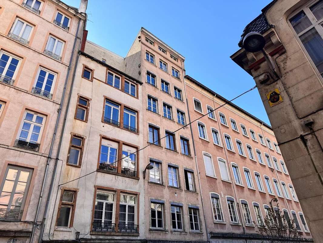   - Appartement à LYON-1E