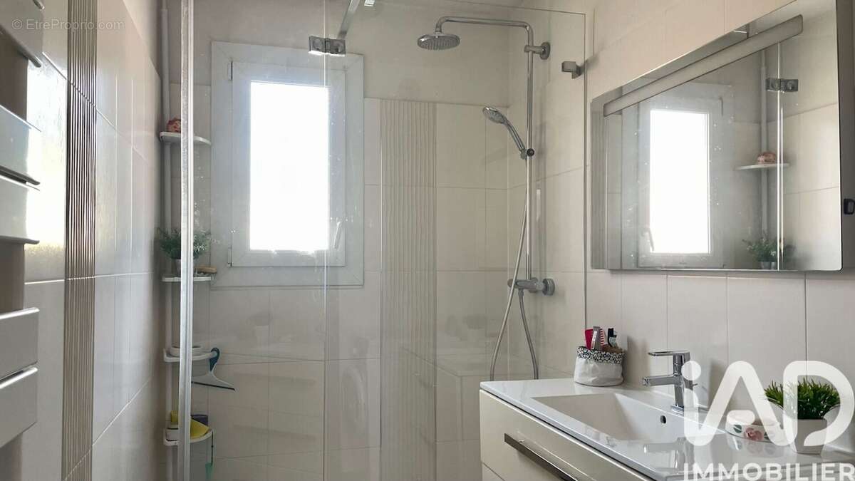 Photo 2 - Appartement à LA VALETTE-DU-VAR