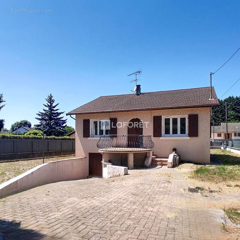 Maison à CHARVIEU-CHAVAGNEUX