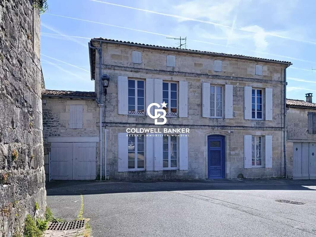 Maison à PONS