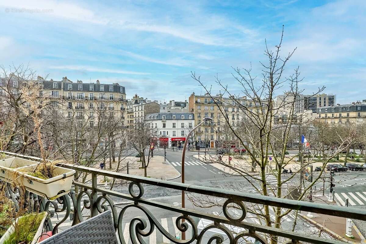 Appartement à PARIS-15E