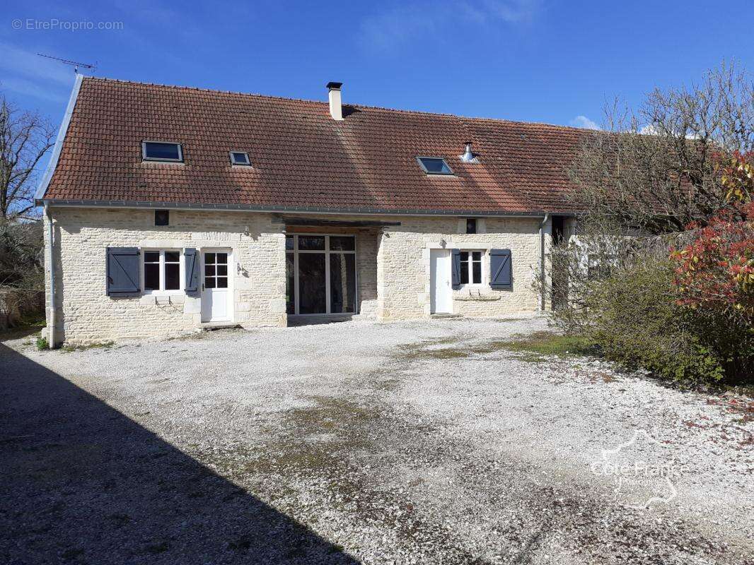 Maison à BUXIERES-LES-VILLIERS