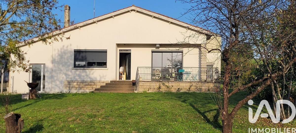 Photo 1 - Maison à SAINT-JEAN-D'ANGELY