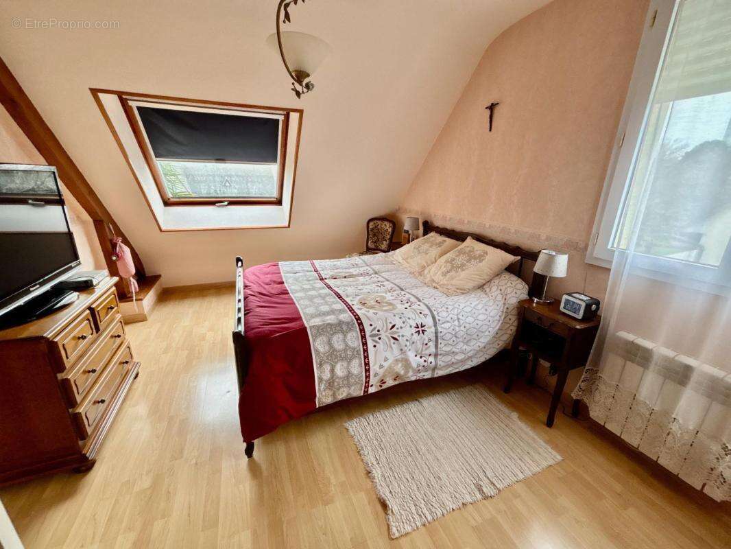 Maison à LE VAL-SAINT-PERE