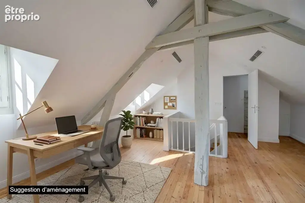 Tours (37000), Indre-et-Loire – Maison rénovée de 330 m², 6 chambres, jardin et 2 parkings - photo 11