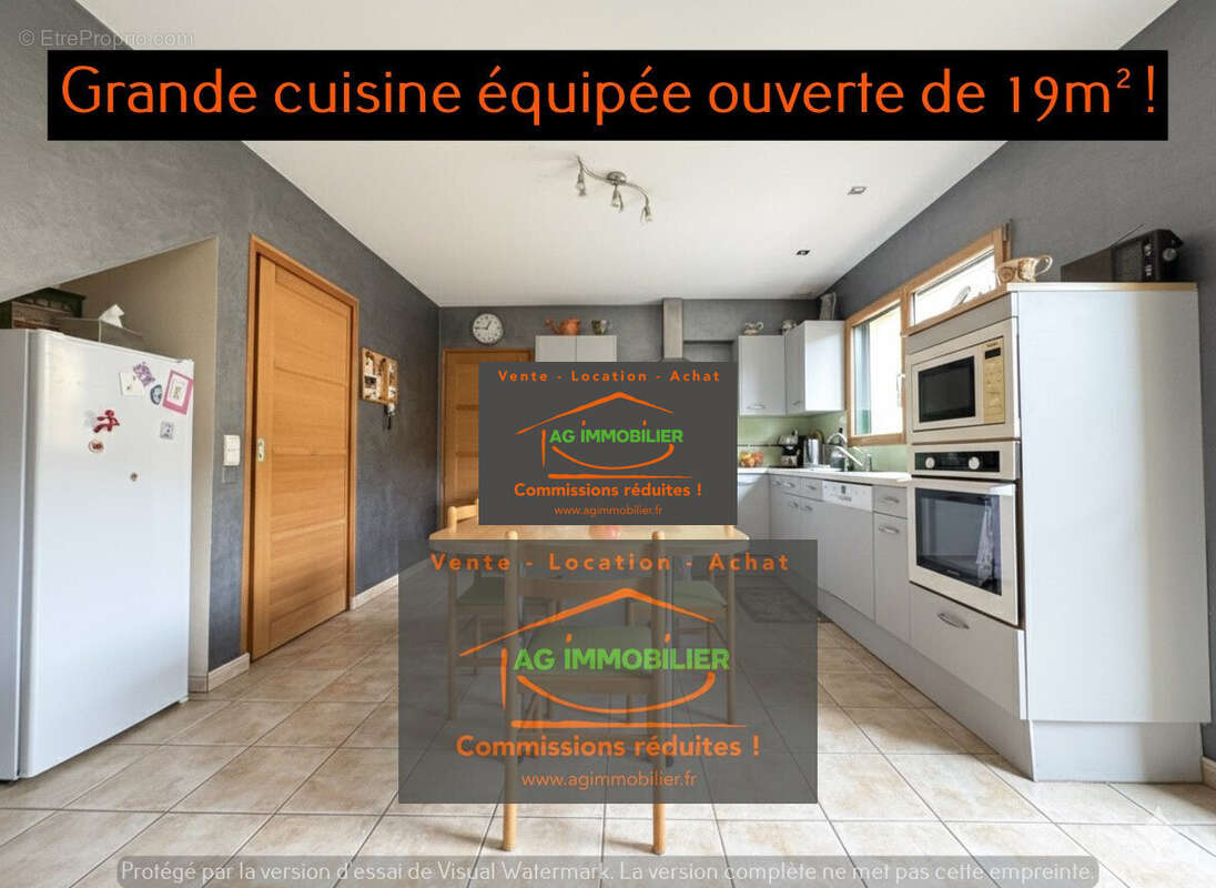 Maison à LA CHAPELLE-DES-FOUGERETZ