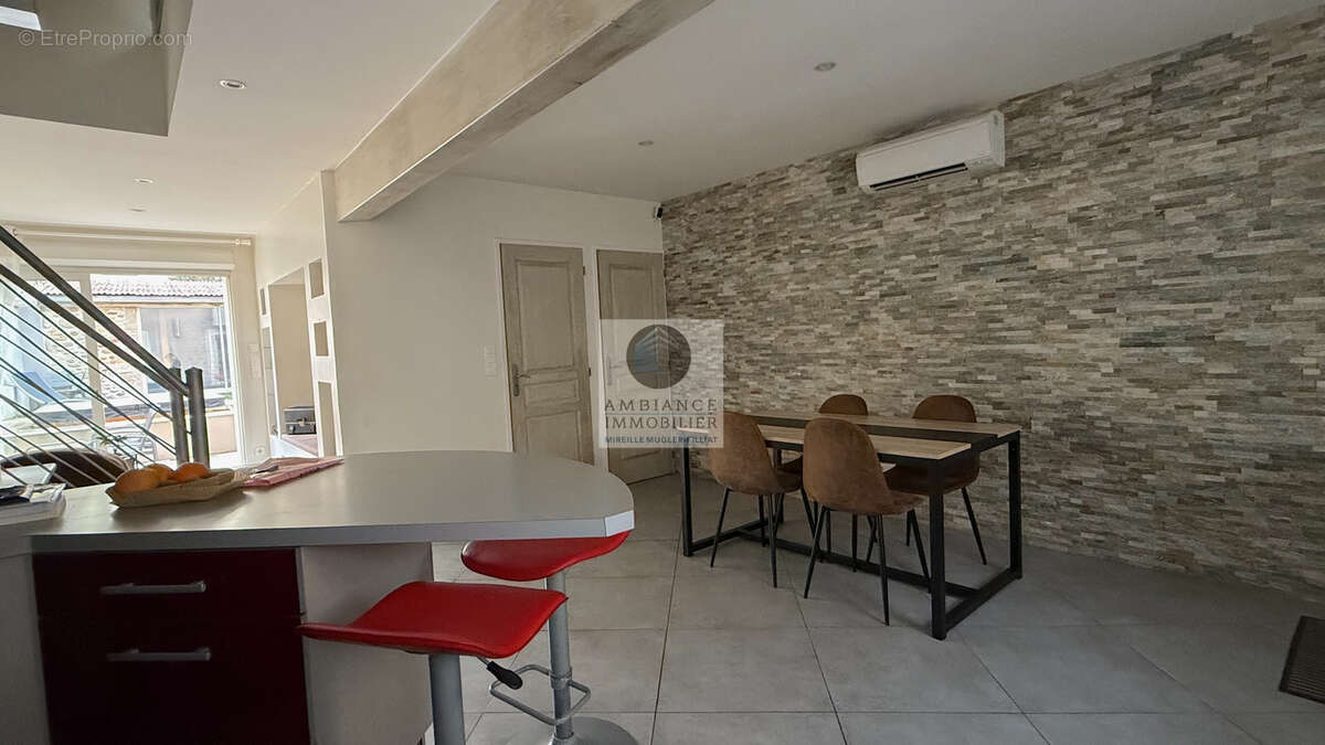 Maison à BOURG-DE-PEAGE