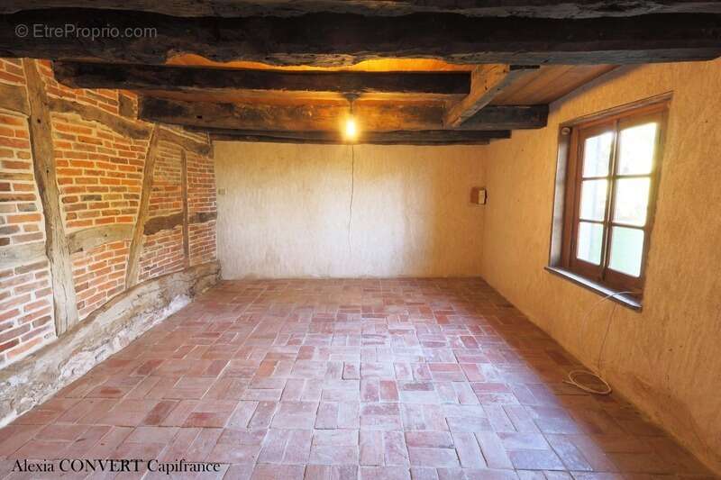 Maison à MONTREVEL-EN-BRESSE