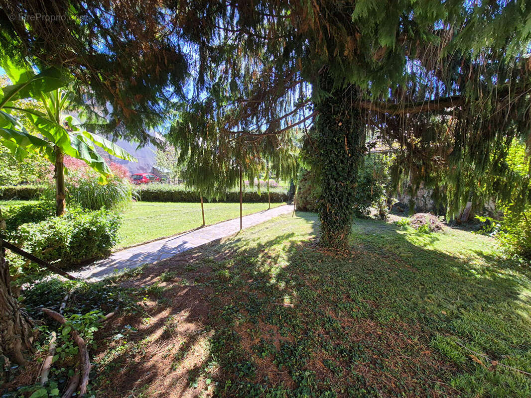 Appartement à SAINT-CIRGUES-LA-LOUTRE