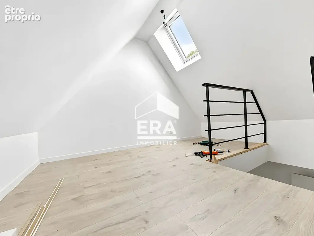 Grange rénovée - 140 m²  - 3 chambres + bureau - Jardin - DPE A - photo 8