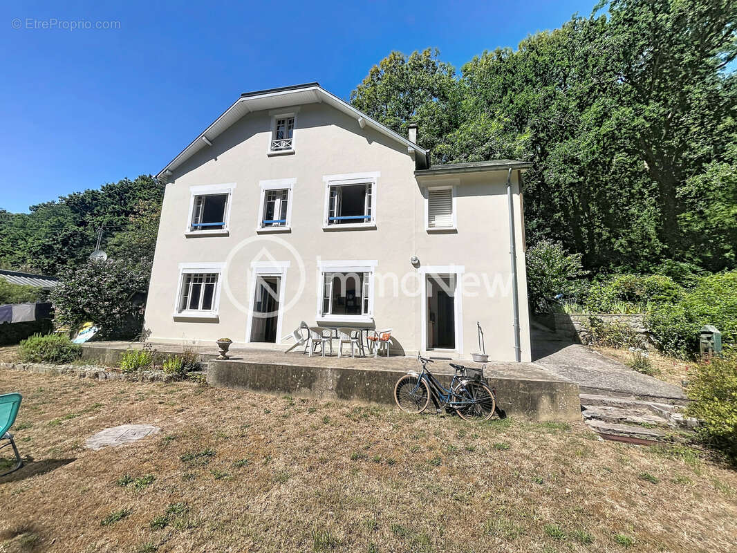 Maison à JULLOUVILLE