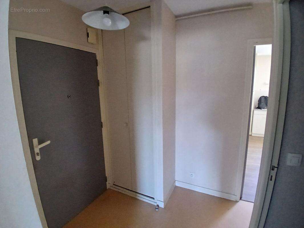 Duplex vue sur la Mayenne de 77.4 m2 - photo 5