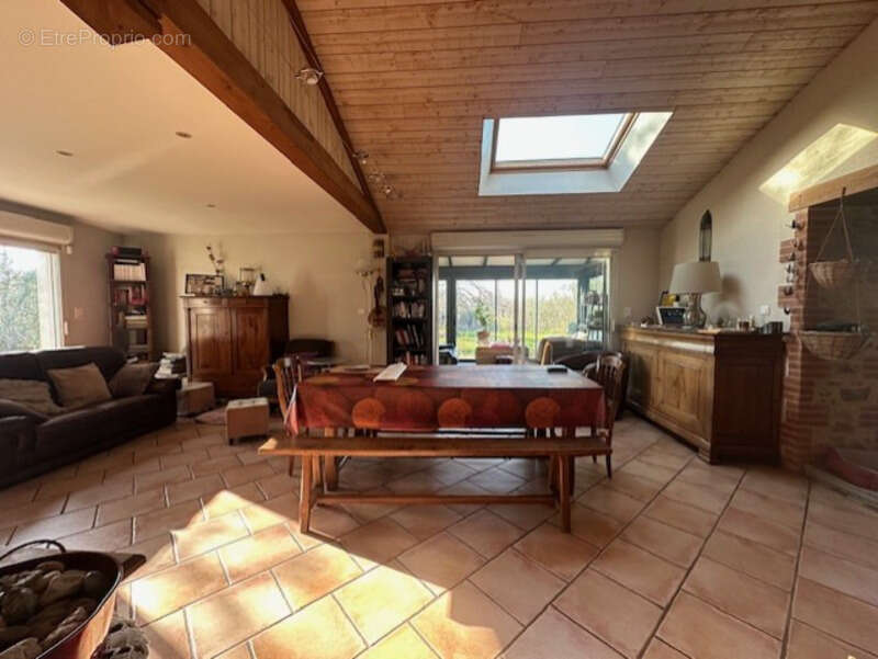 Maison à LES CLOUZEAUX
