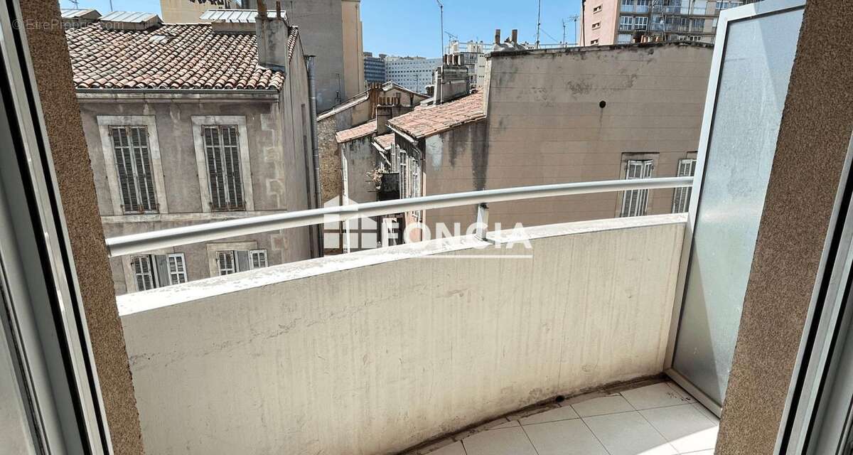 Appartement à MARSEILLE-5E
