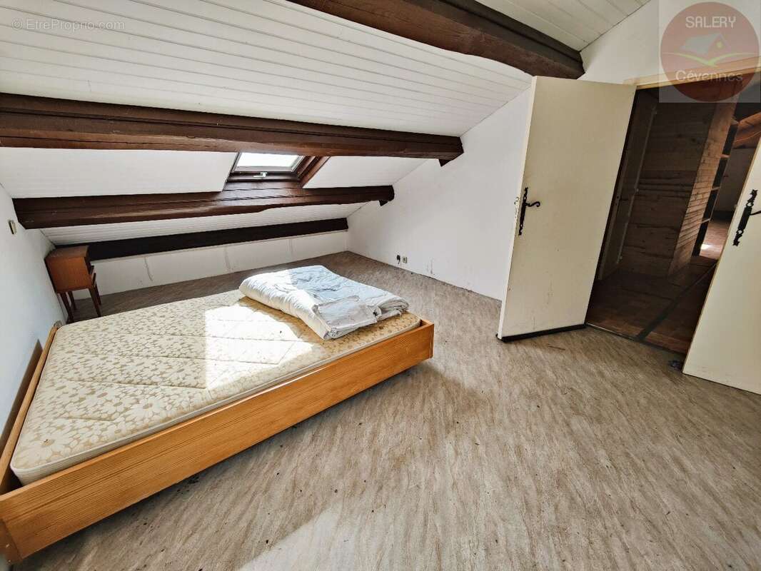 Maison à SAINT-PRIVAT-DE-VALLONGUE