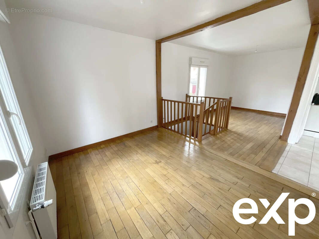 Maison à SAINTE-SAVINE