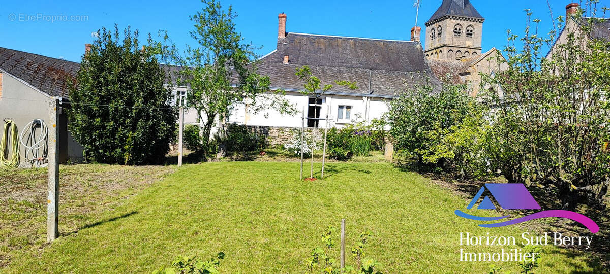 Maison à CHASSIGNOLLES