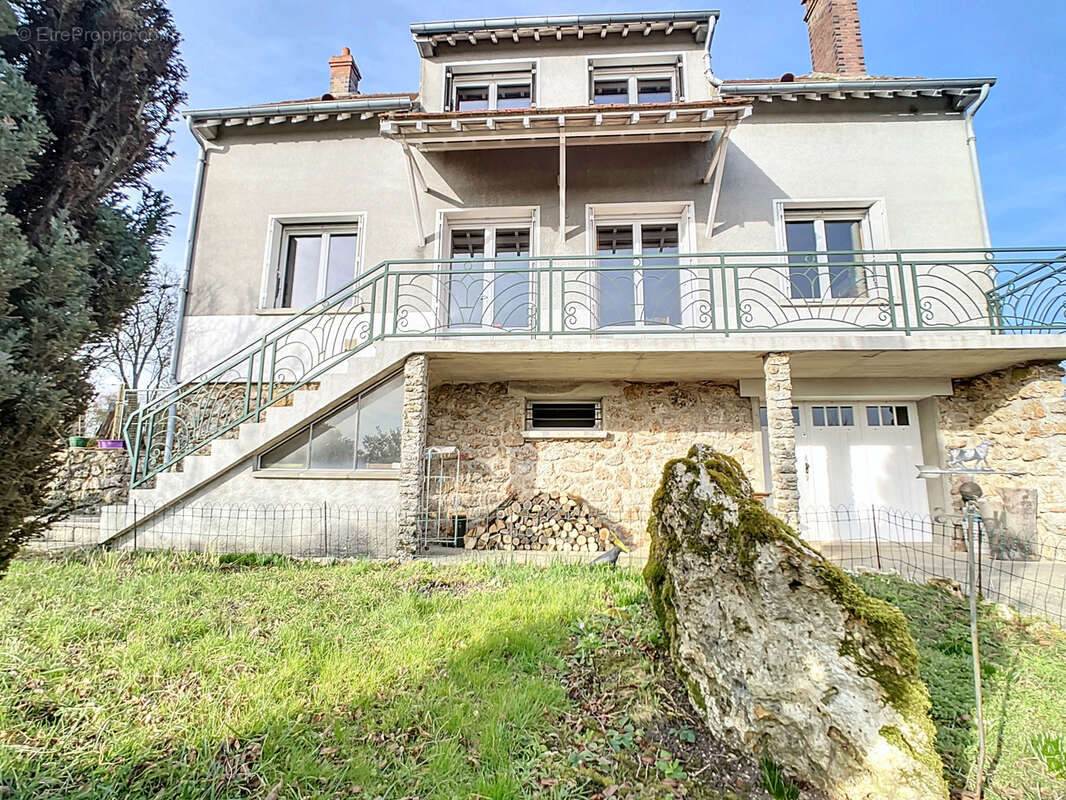 Maison à VIELS-MAISONS