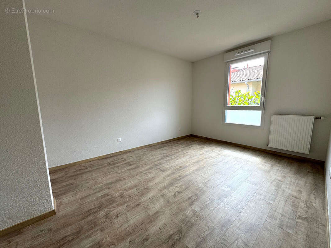 Appartement 3 pièces de 63m² avec Balcon + 2 parking sous-sol ! SAINT-ALBAN - photo 4