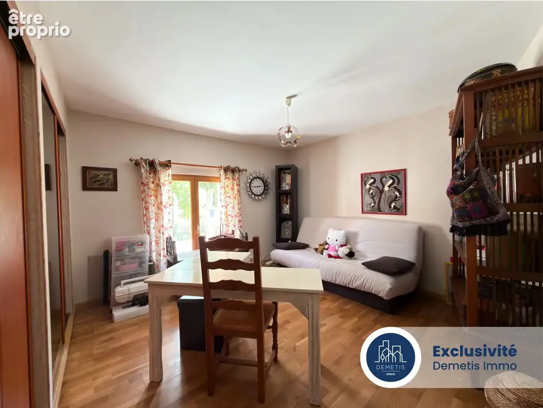 Propriété de caratère composée de deux maisons - photo 6