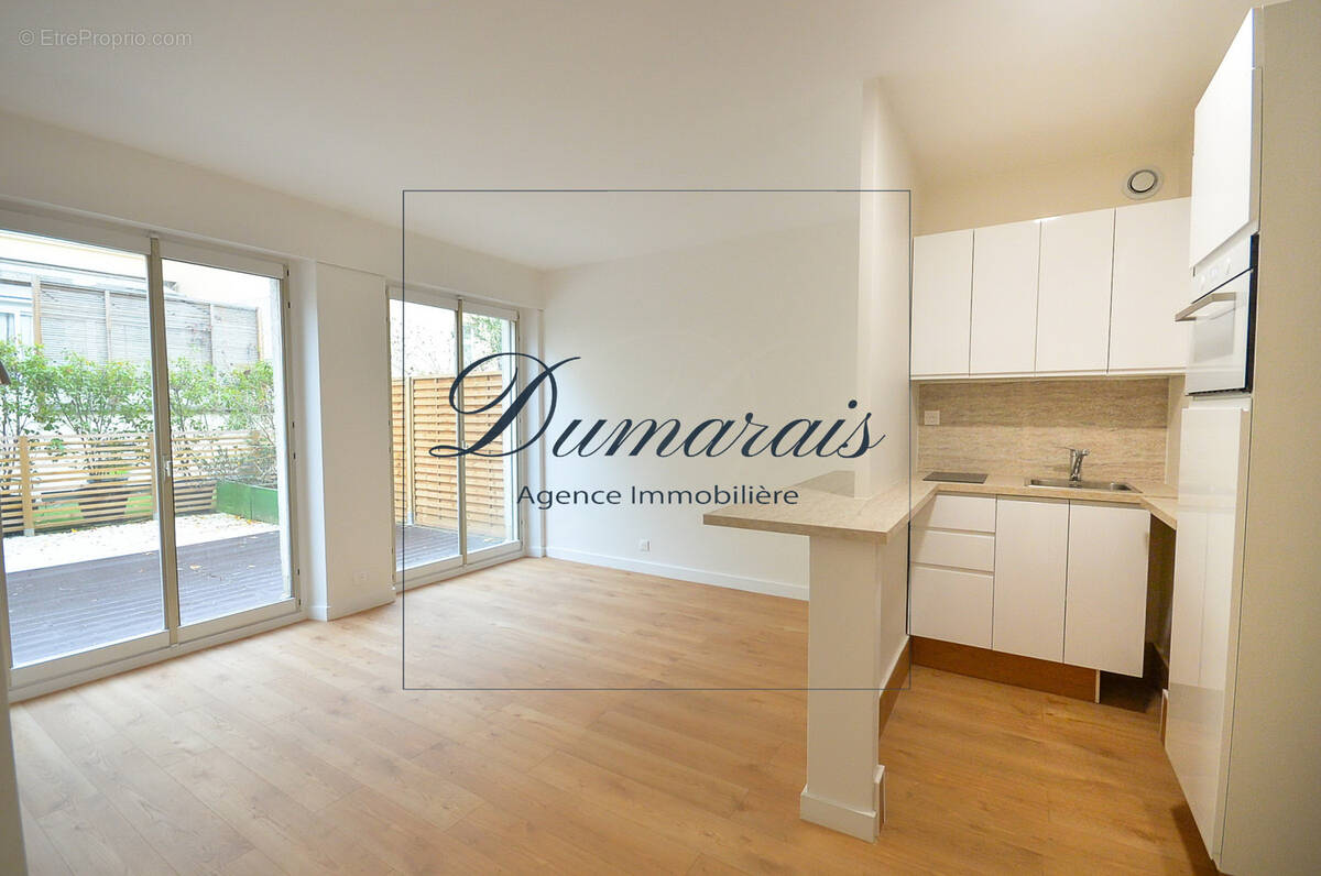 Appartement à PARIS-3E