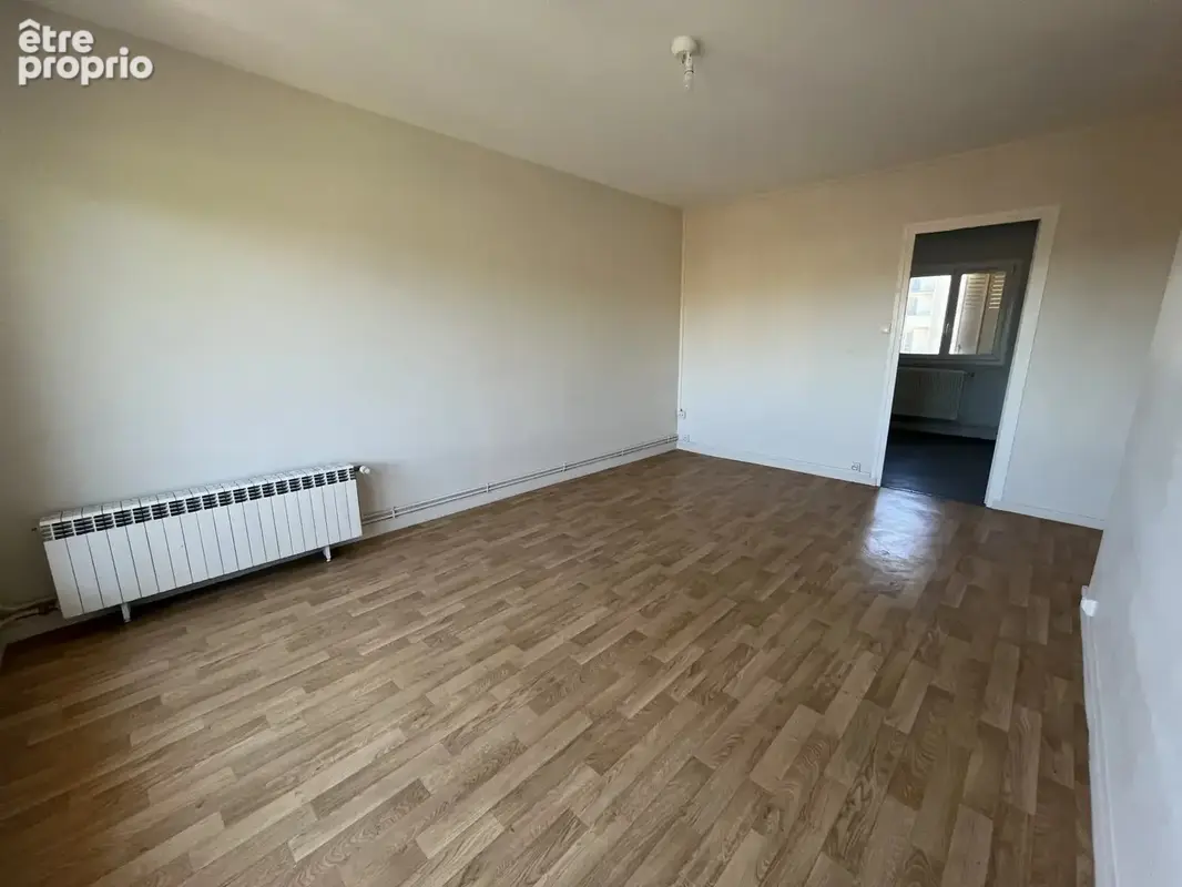 VALENCE - Appartement T3 loué avec balcons, cave et parking - photo 3