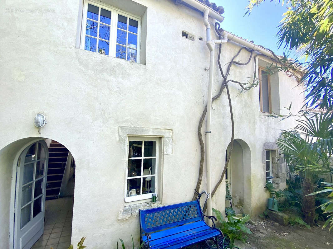 Maison 112 m² à Saint-Clement-Des-Baleines  - photo 3