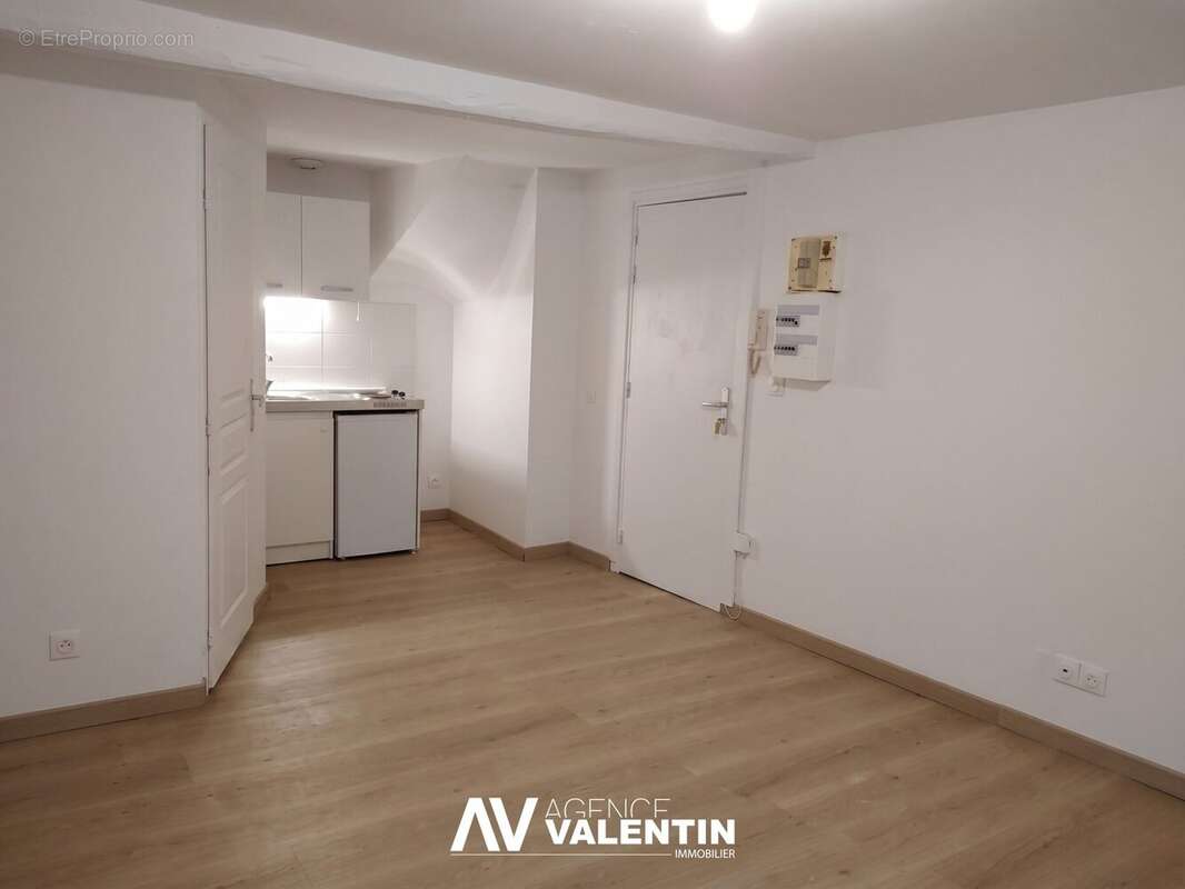 Appartement à ARS-SUR-MOSELLE