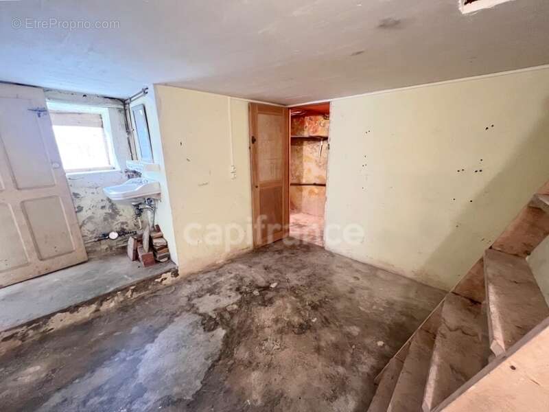 Maison de village lumineuse 2 chambres avec cave aménageable à Revest-du-Bion (04) proche Banon – Idéal investissement locatif - photo 12