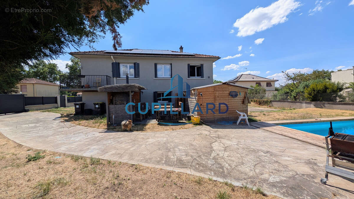 Mably, au calme maison familiale 4 chambres, piscine. - photo 13
