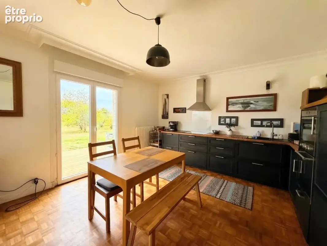 Charme Néo-Breton et Nature : Maison Familiale de 5 Chambres sur 8 000 m² - photo 9