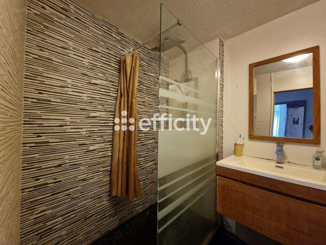 Appartement à SAINT-DENIS