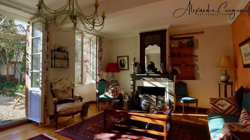Maison à DOURGNE