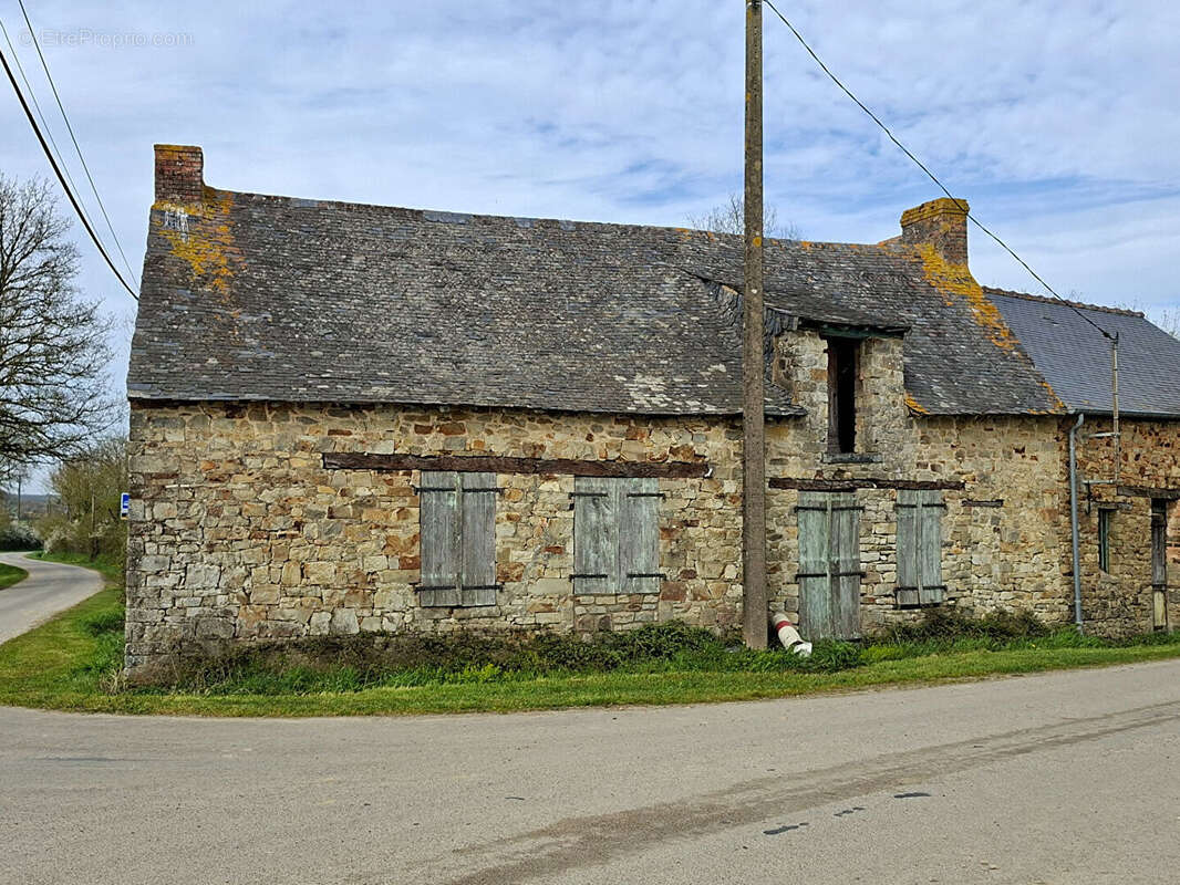 Maison à ERCE-EN-LAMEE