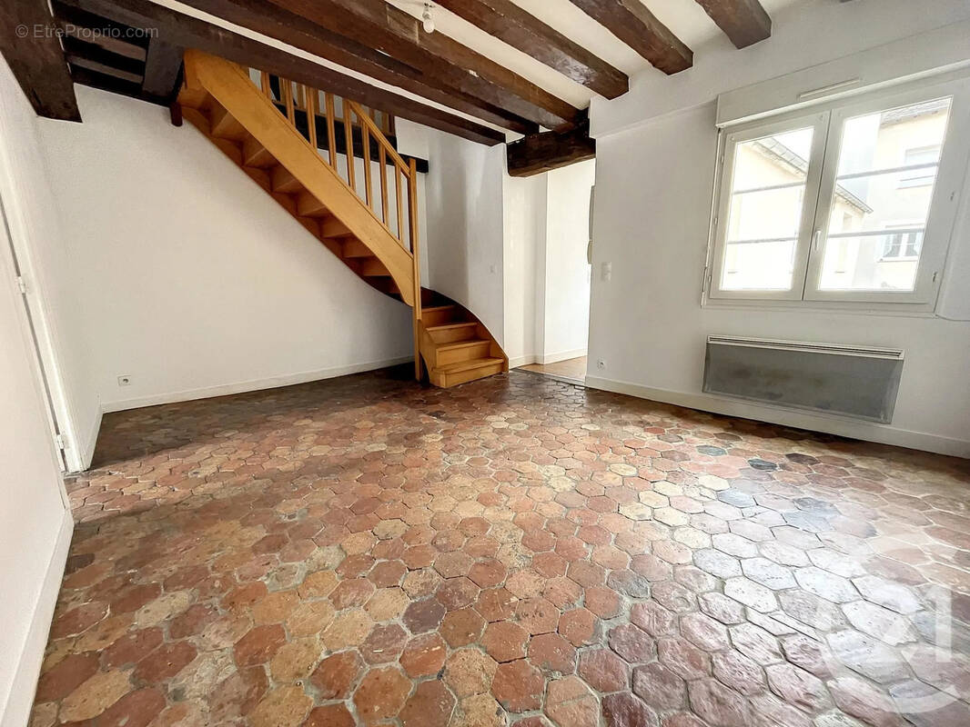 Autre à PROVINS