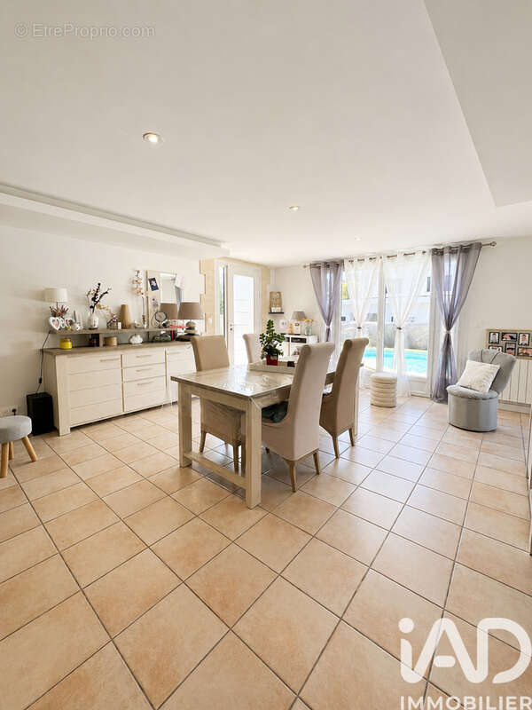 Photo 2 - Maison à ARTIGUES-PRES-BORDEAUX