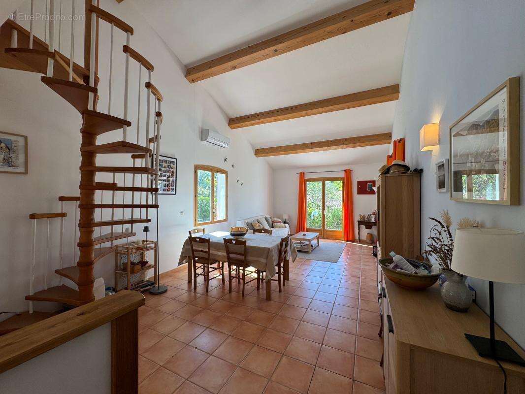Maison à CAMPAGNAN