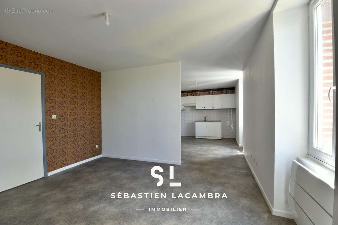 Maison à SAINT-JUERY