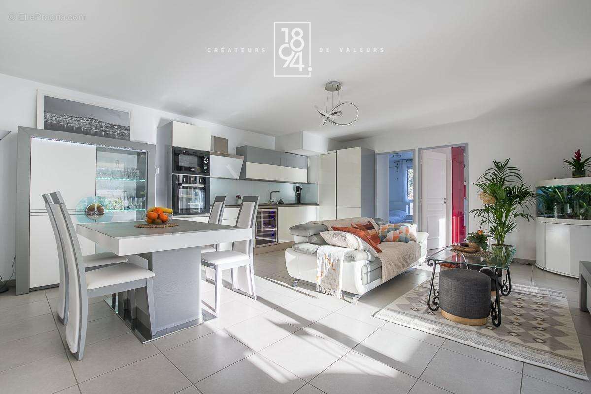 Appartement à MARSEILLE-9E