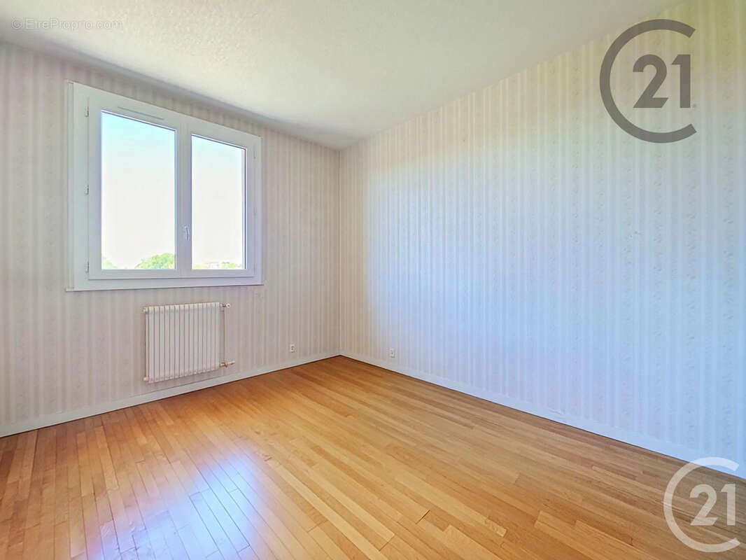 Appartement 99 m² à Troyes  - photo 8