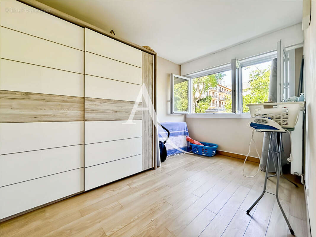 Appartement à BOIS-D'ARCY