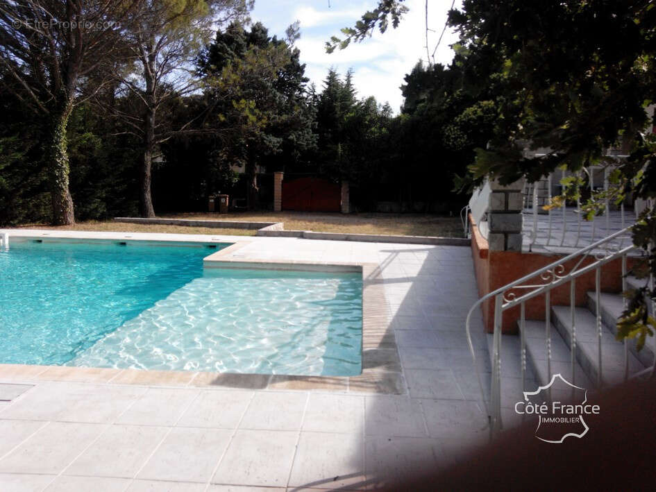 Maison à CAUMONT-SUR-DURANCE