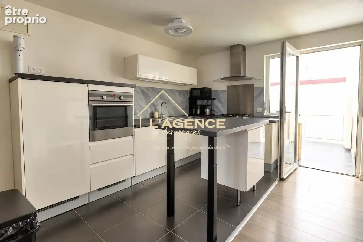 Maison 4 pièces 81 m² à vendre à Hazebrouck (59190) - photo 4