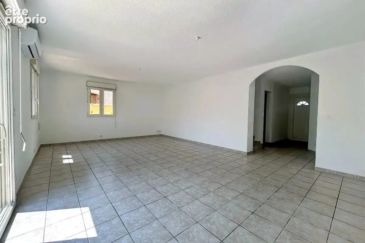Villa type 4 sur 387 m² de terrain - photo 8