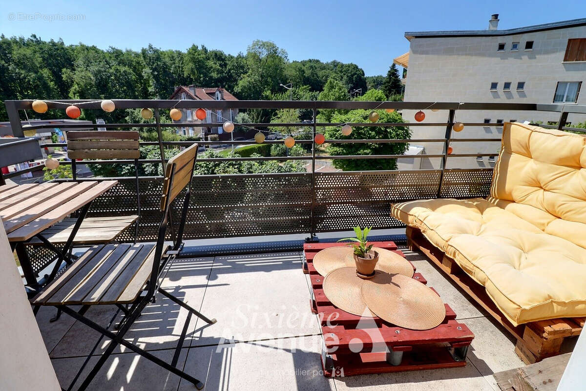 Sèvres - Appartement récent de 2 pièces 40 m2, balcon, parking - photo 2