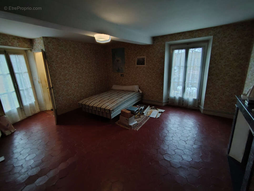 Maison à SAINT-SEROTIN