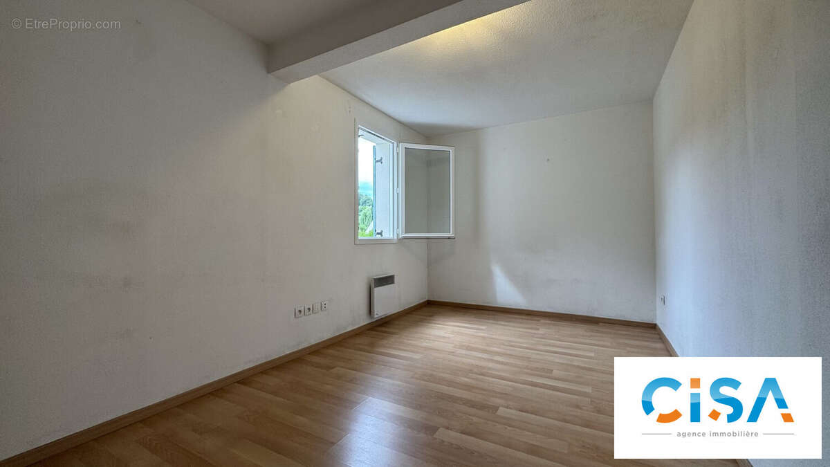 Appartement 75 m² à Verneuil-En-Halatte  - photo 6